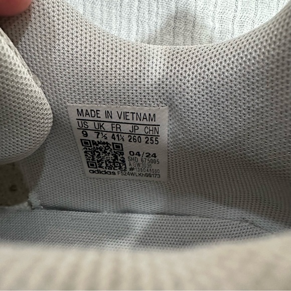 Adidas Women’s Hoops 3.0 Low Classic White Sneakers • Lace Up • Women’s 9 - Picture 9 of 10